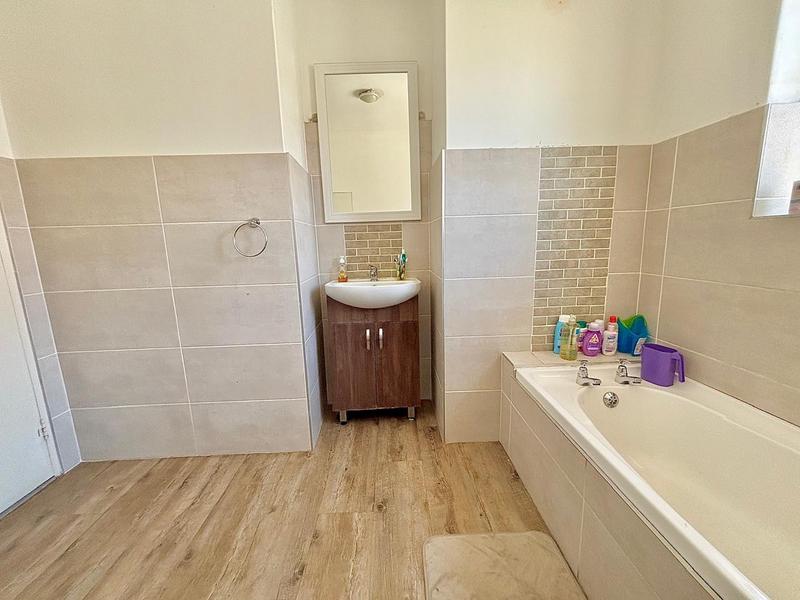 4 Bedroom Property for Sale in Richwood Western Cape